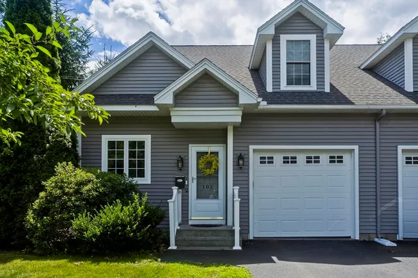 $399,500 | 102 Lyman Street, Unit 102, South Hadley, MA 01075