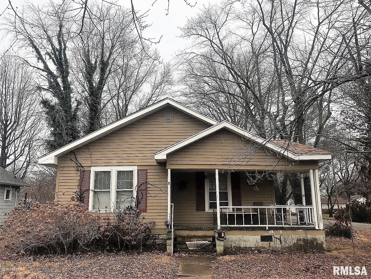 412 West Reed Street Benton, IL 62812 - Photo 1 of 19