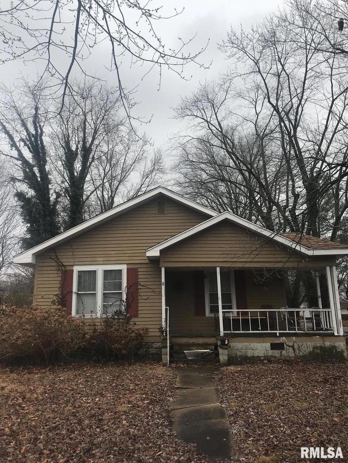 412 West Reed Street Benton, IL 62812 - Photo 2 of 19