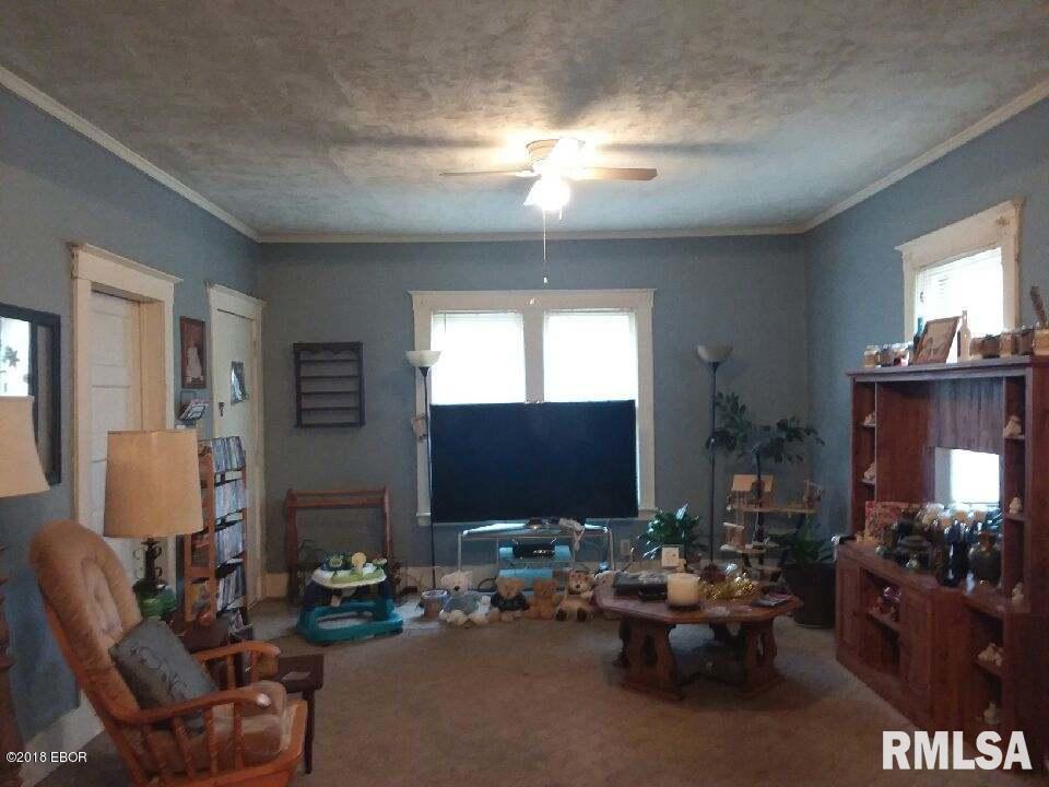 412 West Reed Street Benton, IL 62812 - Photo 4 of 19