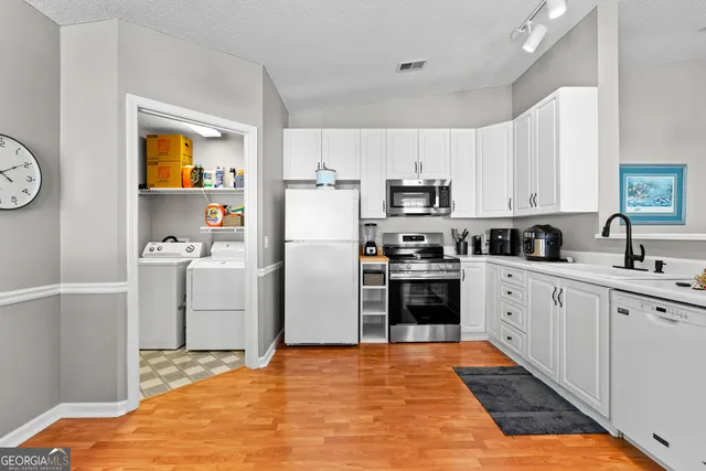 $375,000 | 1017 Pinehurst Drive, Peachtree City, GA 30269