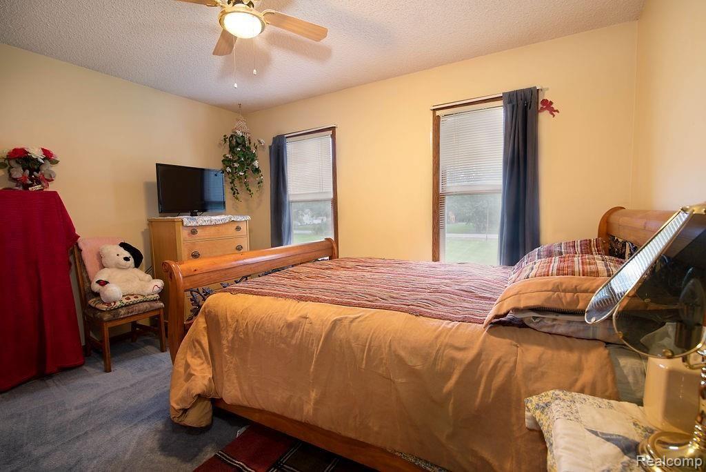 32909 West Road New Boston, MI 48164 - Photo 16 of 40 15.jpg