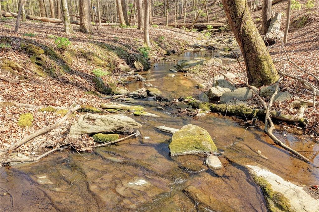 2435 Southers Circle Suwanee, GA 30024 - Photo 14 of 40