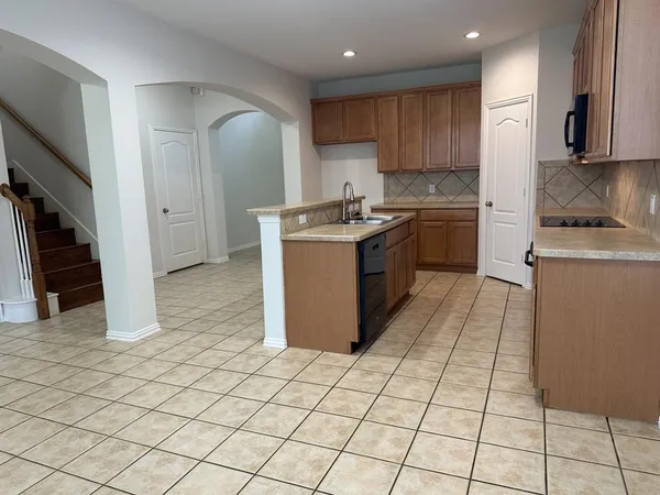 $2,695 | 2820 Cascade Cove Drive, Little Elm, TX 75068