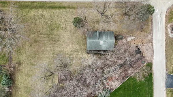 $289,500 | 10135 Sunridge Drive, Naperville, IL 60564