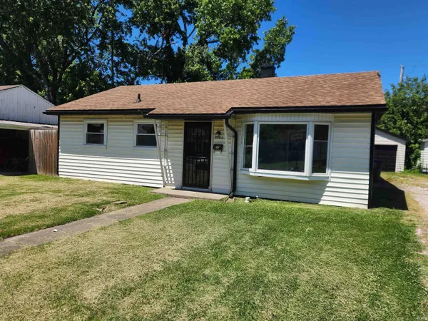$179,900 | 2904 Madison Avenue, Evansville, IN 47714