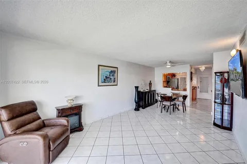 $229,900 | 455 Paradise Isle Boulevard, Unit 104, Hallandale Beach, FL 33009