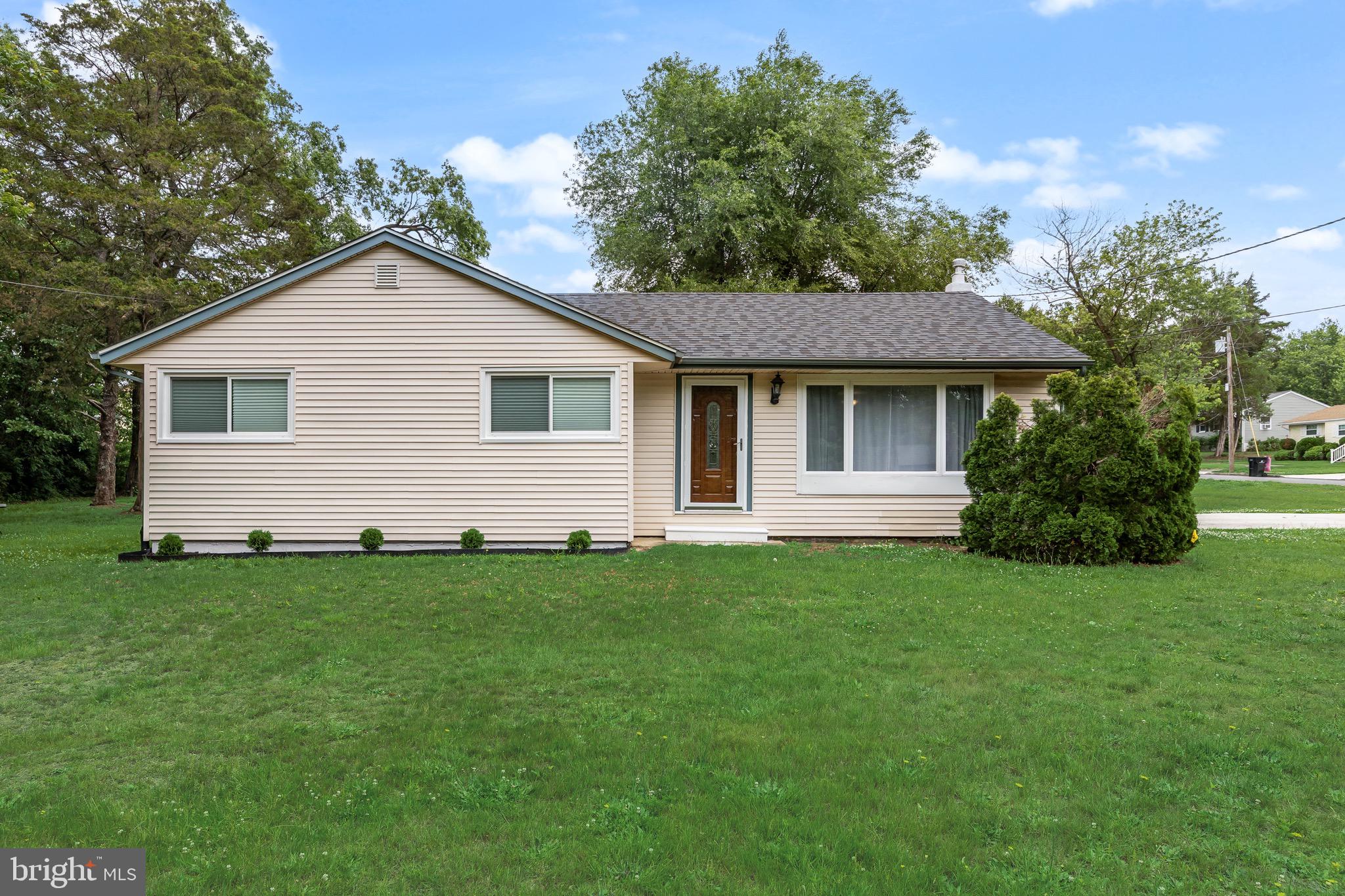 925 Lower Landing Road Blackwood, NJ 08012 - Photo 2 of 25