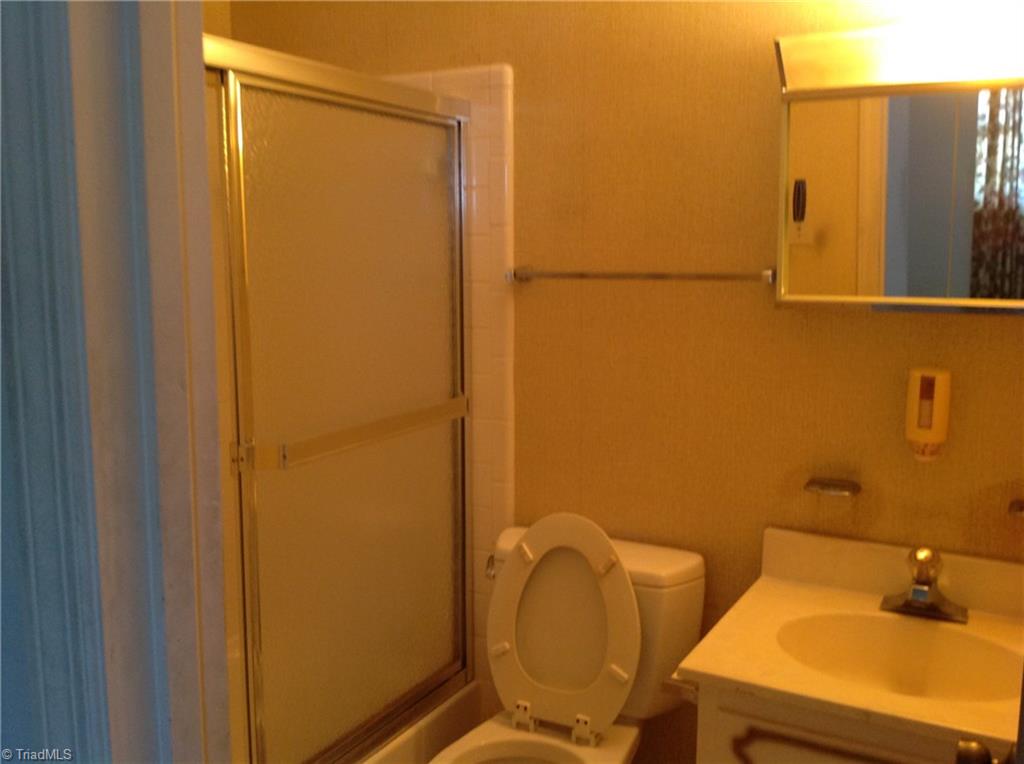 5741 Bramblegate Road, Unit L Greensboro, NC 27409 - Photo 14 of 18 Gallery Image 14