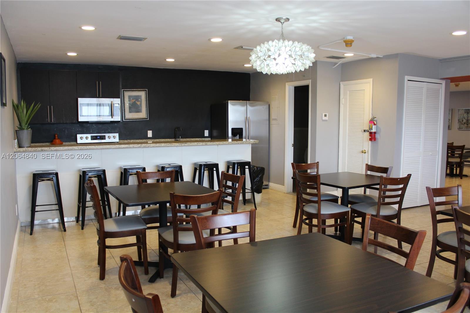 421 Northeast 1st Street, Unit 112 Hallandale Beach, FL 33009 - Photo 23 of 44 Gallery Image 23