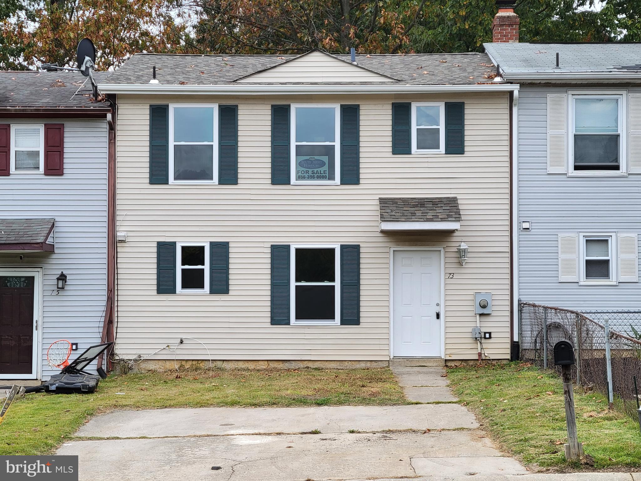73 Edinshire Road Sicklerville, NJ 08081 - Photo 1 of 17 Front
