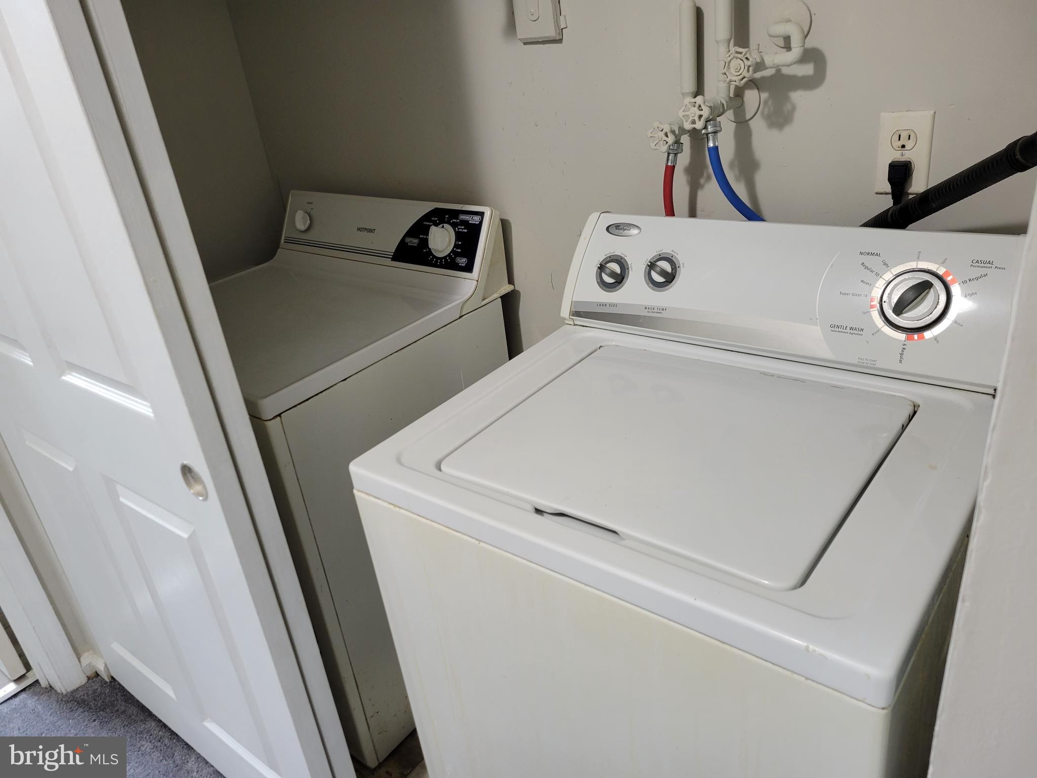 73 Edinshire Road Sicklerville, NJ 08081 - Photo 10 of 17 Laundry