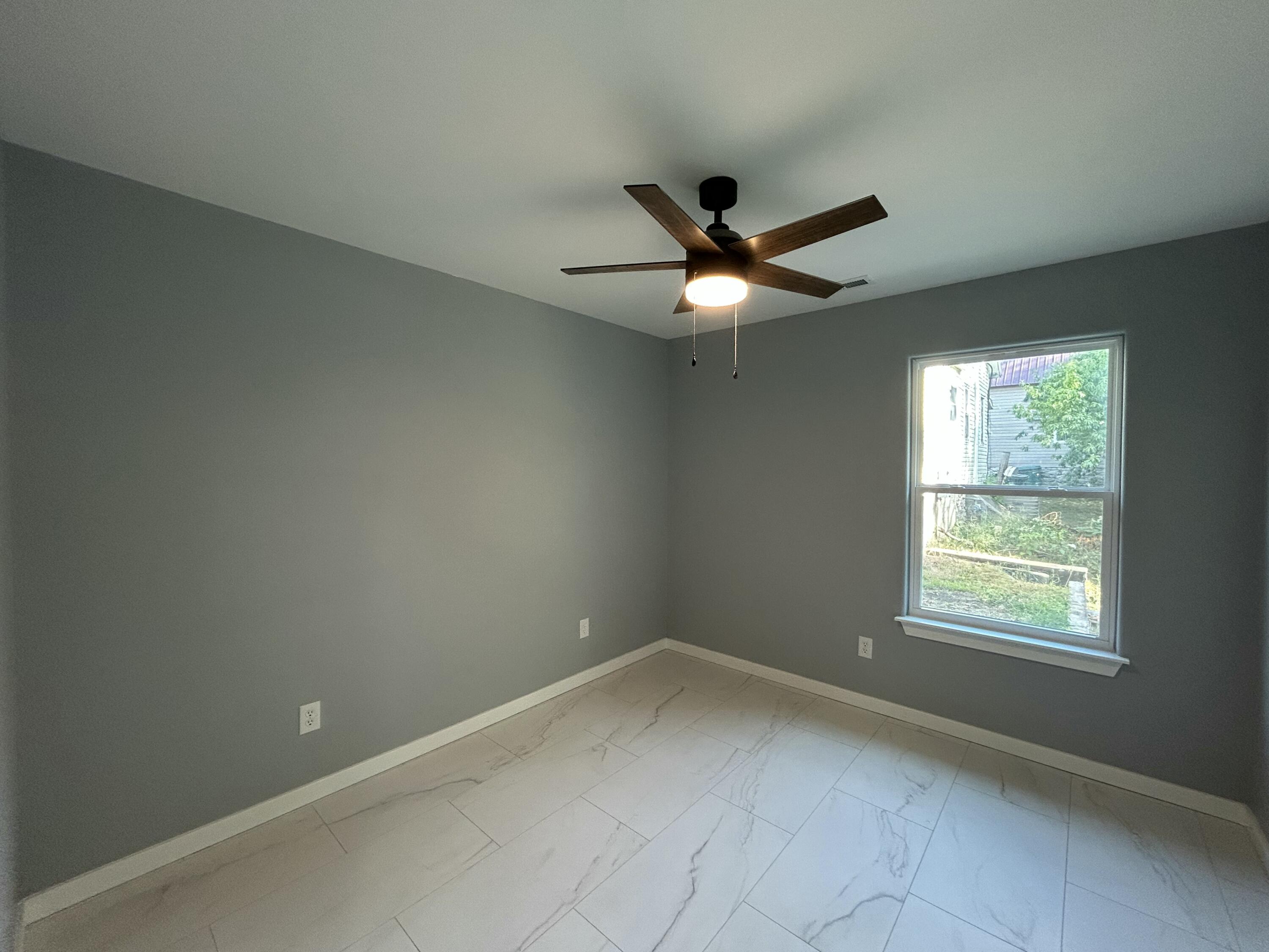 408 2nd Street Monett, MO 65708 - Photo 17 of 31 IMG_6019