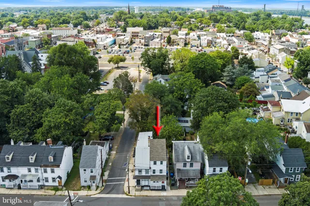 $269,000 | 310 York Street, Burlington, NJ 08016