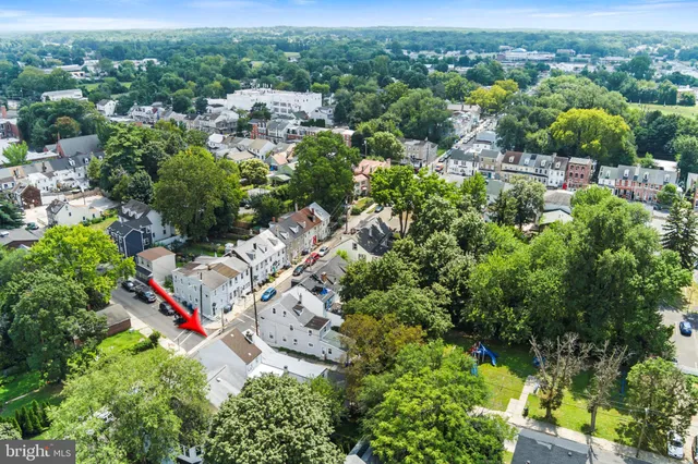 $269,000 | 310 York Street, Burlington, NJ 08016