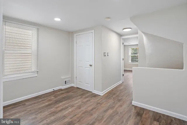 $269,000 | 310 York Street, Burlington, NJ 08016