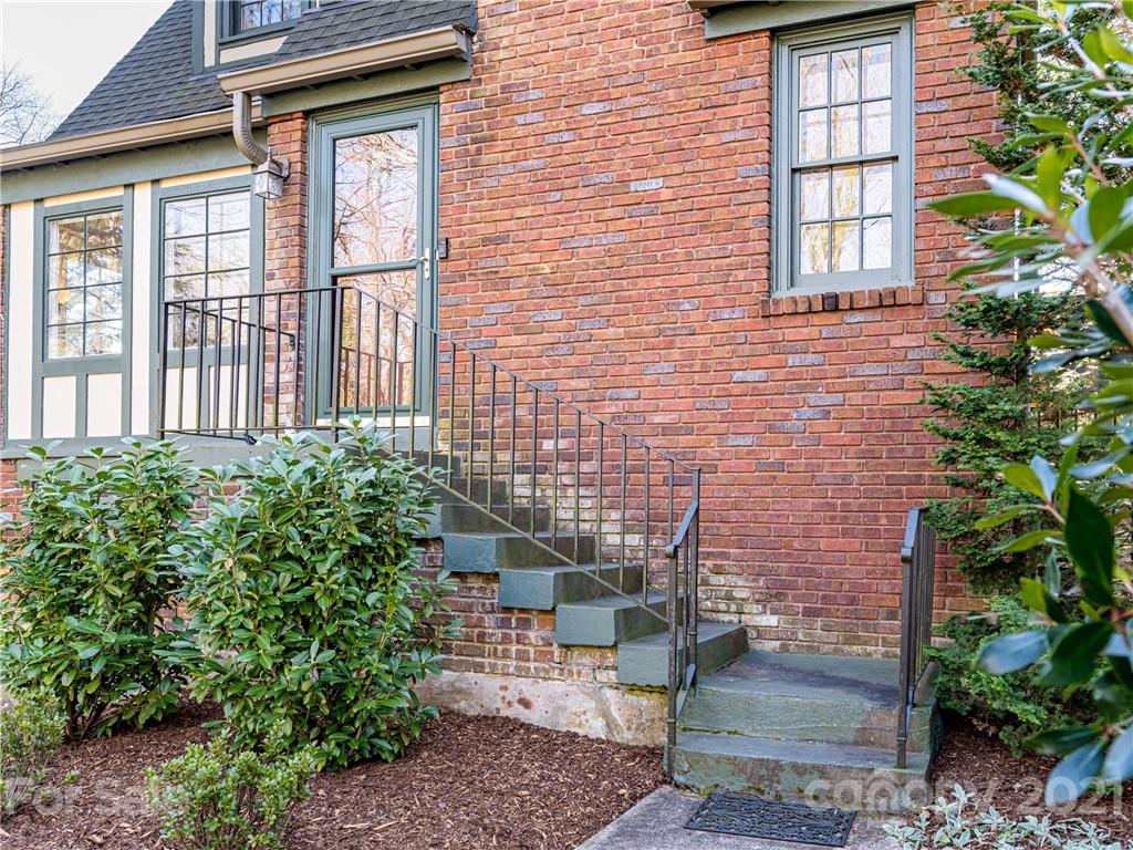 26 Normandy Road Asheville, NC 28803 - Photo 40 of 46 Gallery Image 40