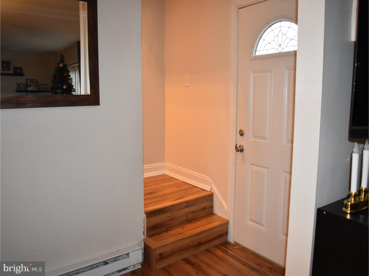 22 Hanover Street Pemberton, NJ 08068 - Photo 8 of 20 Foyer