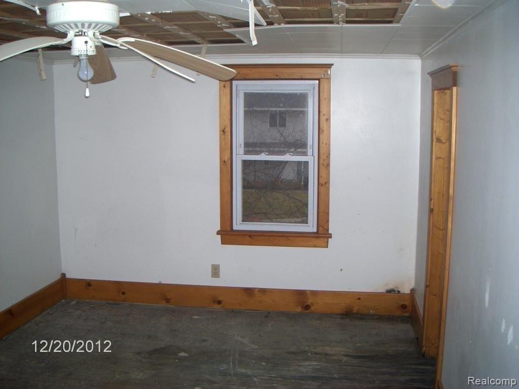 1806 Riverside Drive Port Huron, MI 48060 - Photo 9 of 12 027_1024x768.jpg