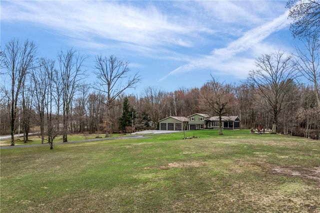 $625,000 | 279 Elliott Road, Grove City, PA 16127