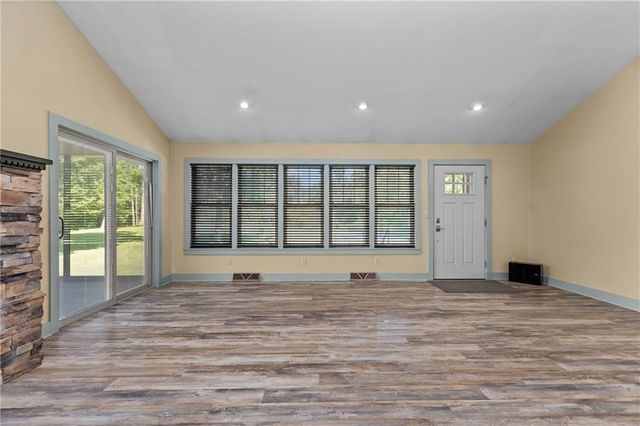 $625,000 | 279 Elliott Road, Grove City, PA 16127