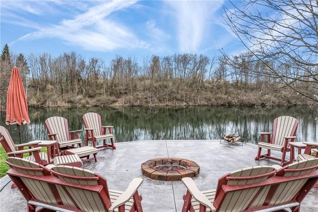 $625,000 | 279 Elliott Road, Grove City, PA 16127