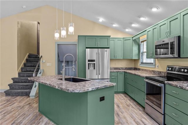 $625,000 | 279 Elliott Road, Grove City, PA 16127