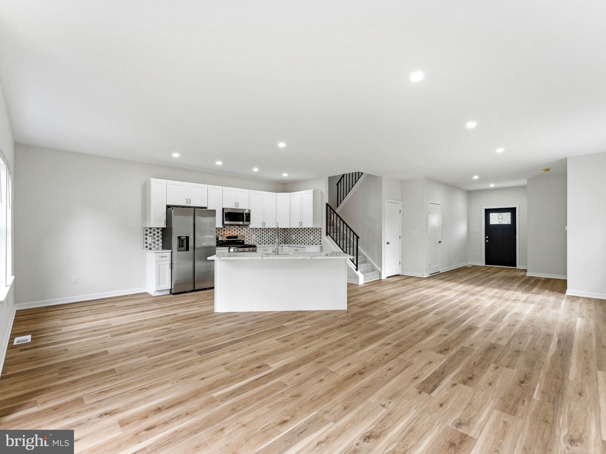 425 Almonesson Road Blackwood, NJ 08012 - Photo 16 of 51 Spacious modern living area awaits you.