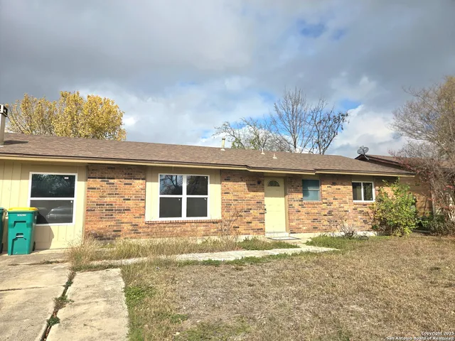 $1,850 | 303 Avenue D, Converse, TX 78109