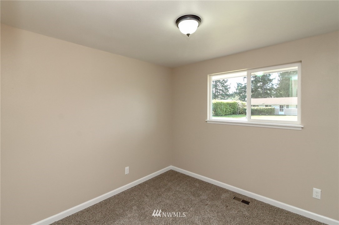 11713 Military Road Southwest Lakewood, WA 98498 - Photo 19 of 37 Gallery Image 19