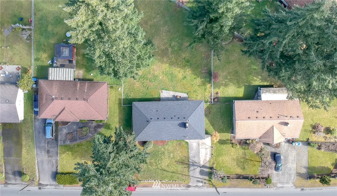 11713 Military Road Southwest Lakewood, WA 98498 - Photo 4 of 37 Gallery Image 4