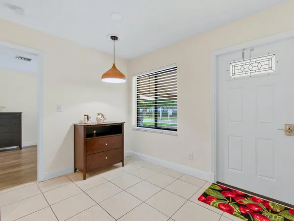 $1,888,000 | 825 Dogwood Drive, Delray Beach, FL 33483