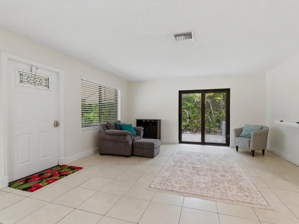 $1,888,000 | 825 Dogwood Drive, Delray Beach, FL 33483