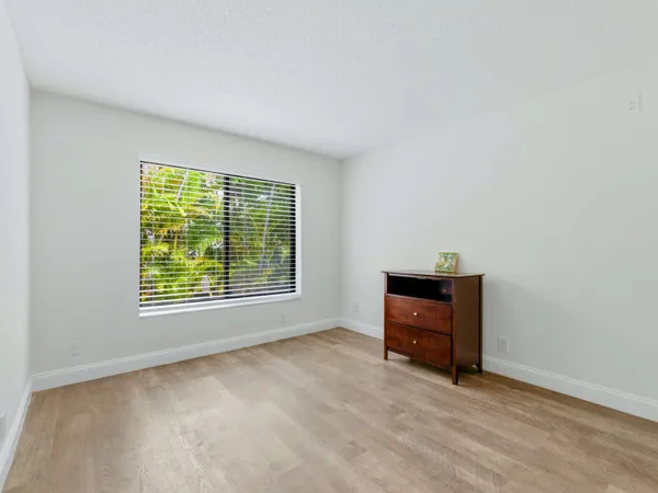 $1,888,000 | 825 Dogwood Drive, Delray Beach, FL 33483