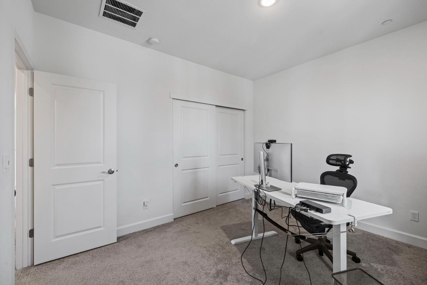1952 Roualt Way Lodi, CA 95242 - Photo 40 of 67