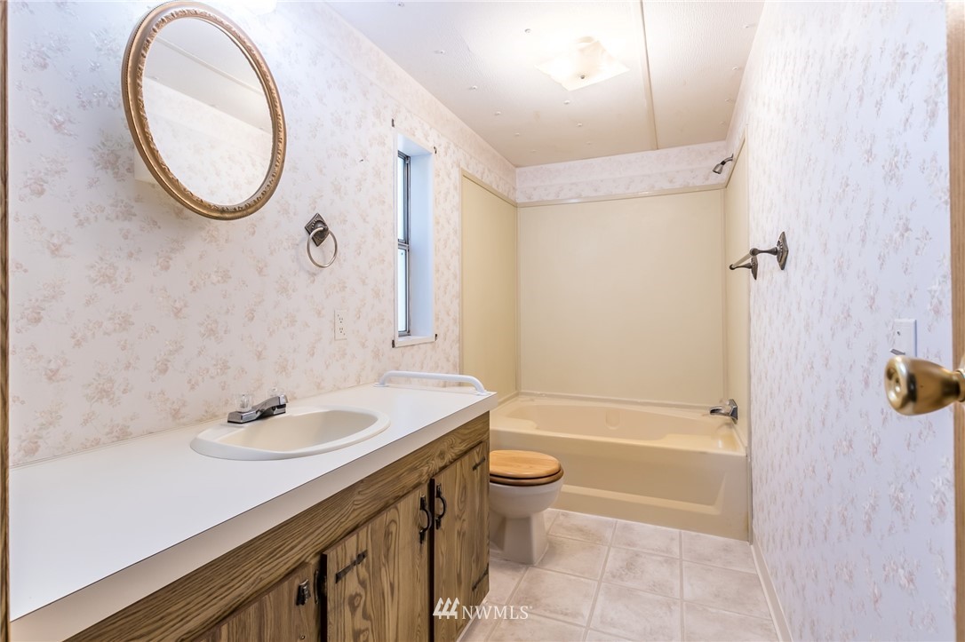 4002 Delphi Road Southwest Olympia, WA 98512 - Photo 6 of 25 Gallery Image 6
