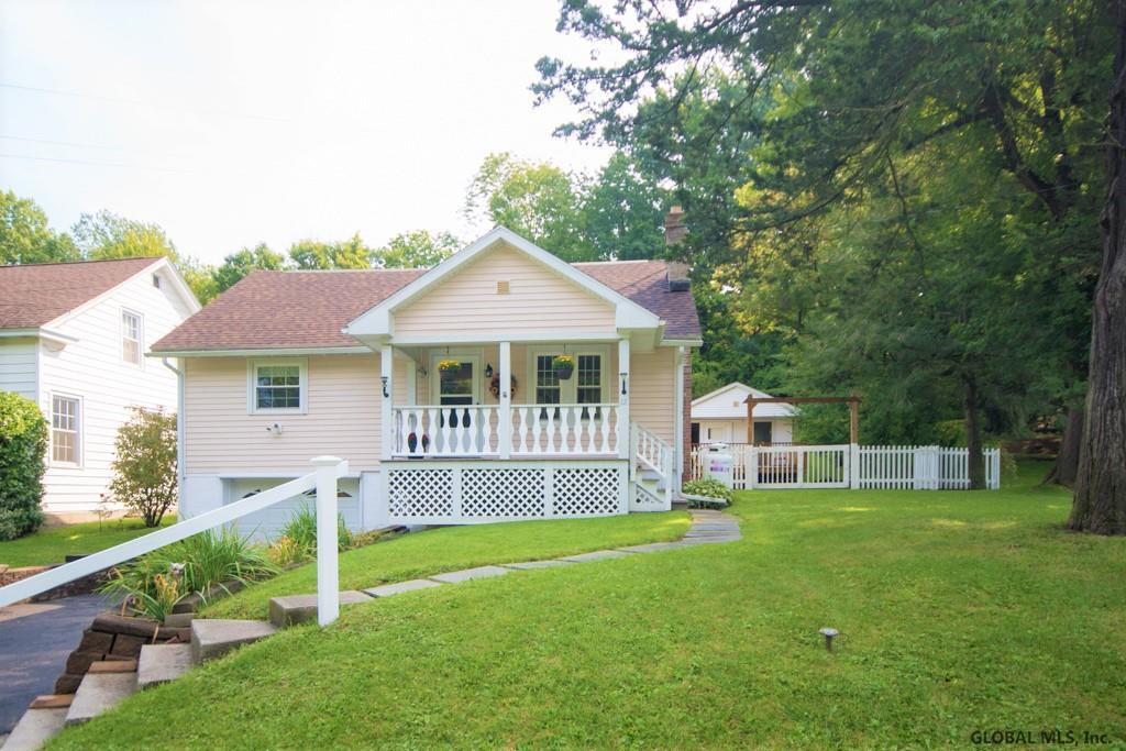 12 Andover Road Bethlehem, NY 12159 - Photo 1 of 25 Photo 1