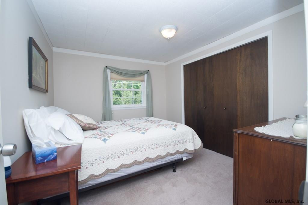12 Andover Road Bethlehem, NY 12159 - Photo 16 of 25 Photo 16