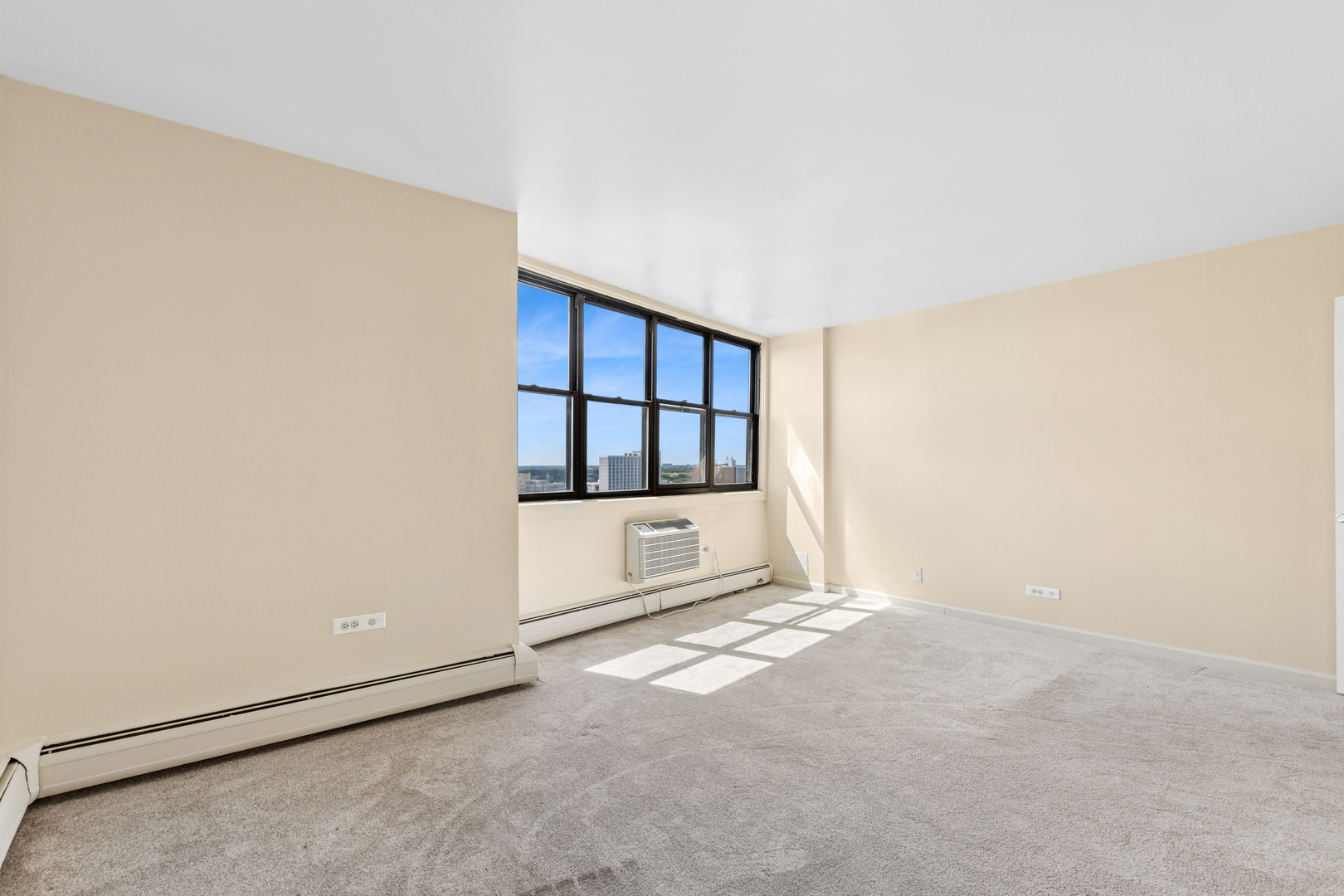 6325 North Sheridan Road, Unit 1606 Chicago, IL 60660 - Photo 12 of 21