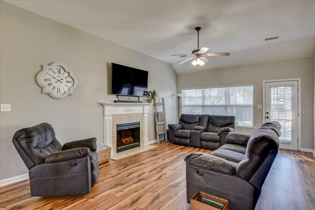 654 Butler Springs Circle Grovetown, GA 30813 - Photo 7 of 33