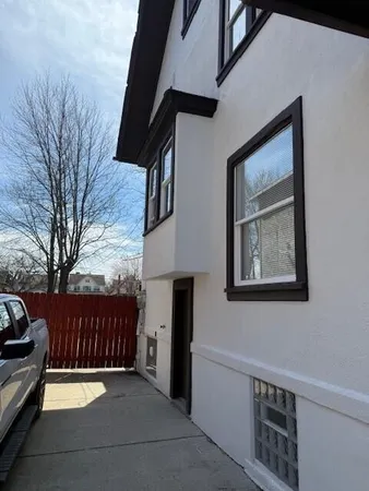 $3,000 | 54 Massachusetts Street, Highland Park, MI 48203