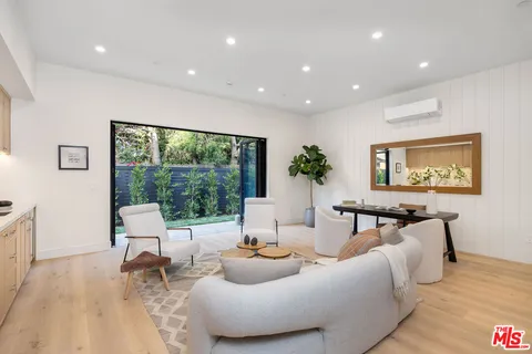 $4,550,000 | 1500 Louella Avenue, Venice, CA 90291