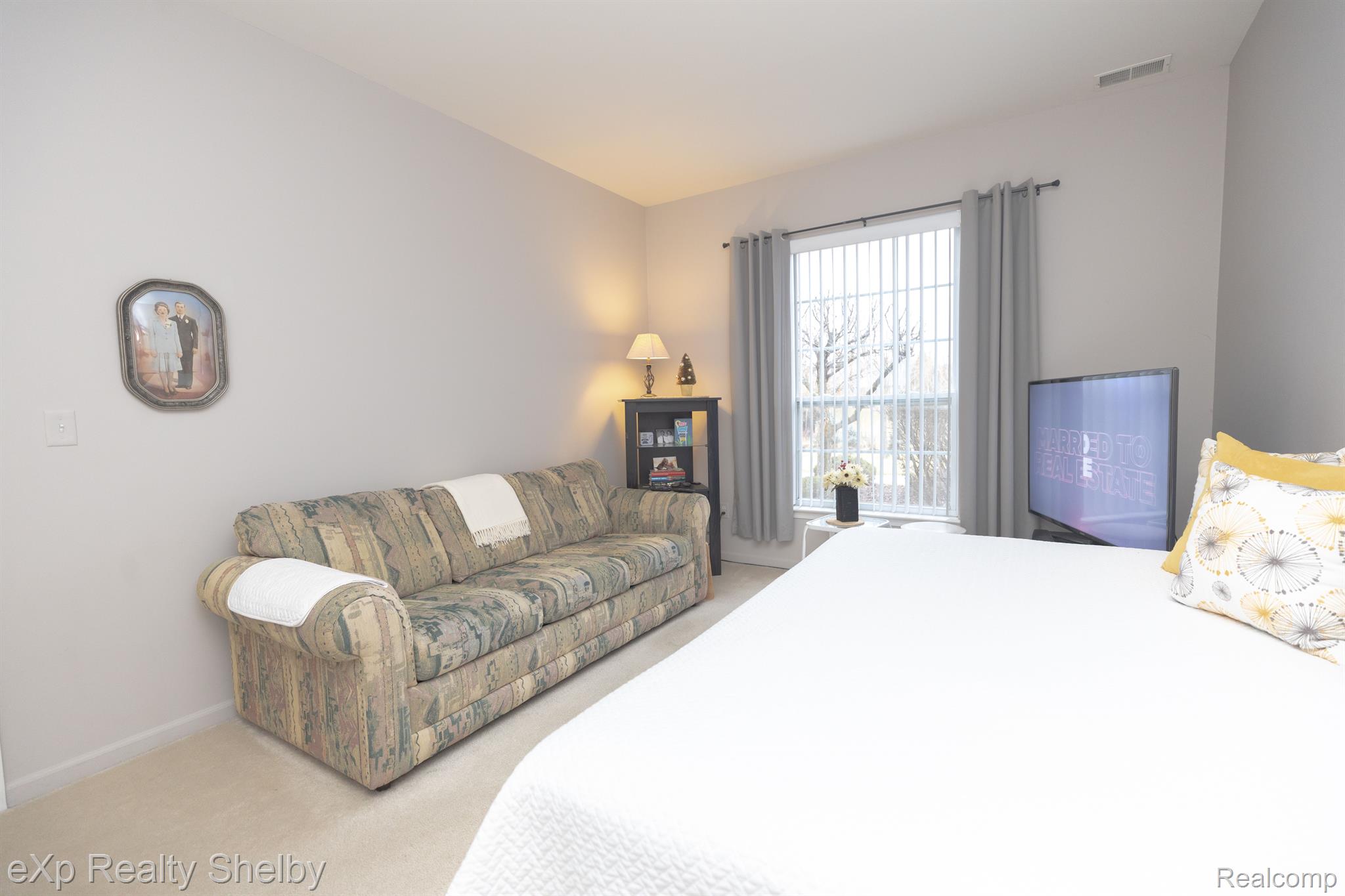46075 Rhodes Drive Macomb, MI 48044 - Photo 25 of 33 Gallery Image 25