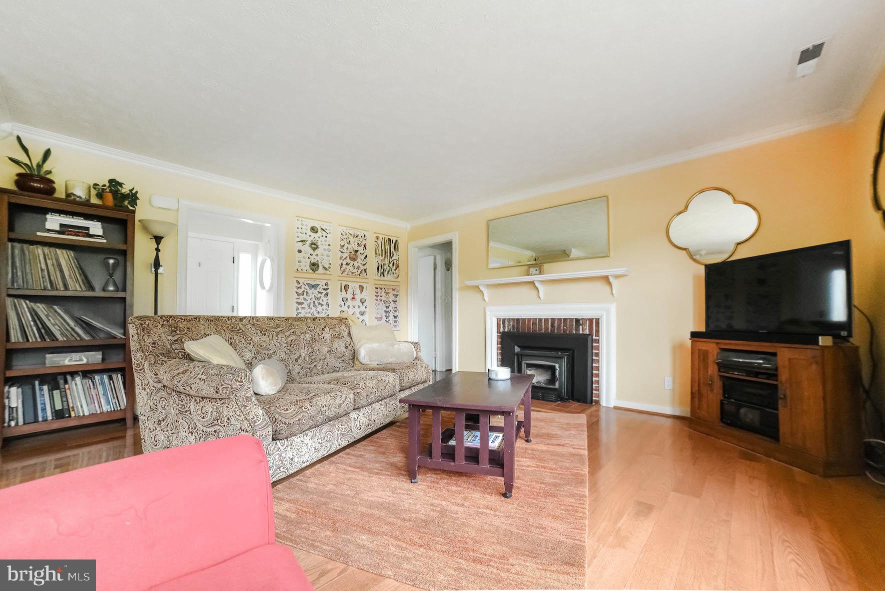 18315 Point Lookout Road Park Hall, MD 20667 - Photo 23 of 61 Family room