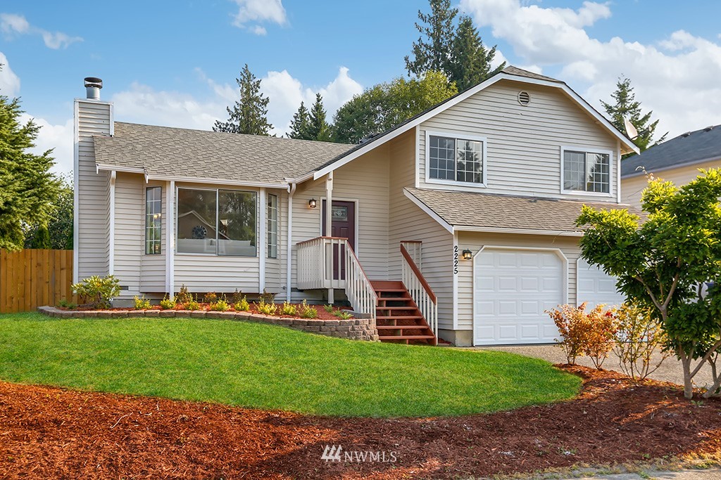 2225 186th Place Southeast Bothell, WA 98012 - Photo 2 of 22 Gallery Image 2