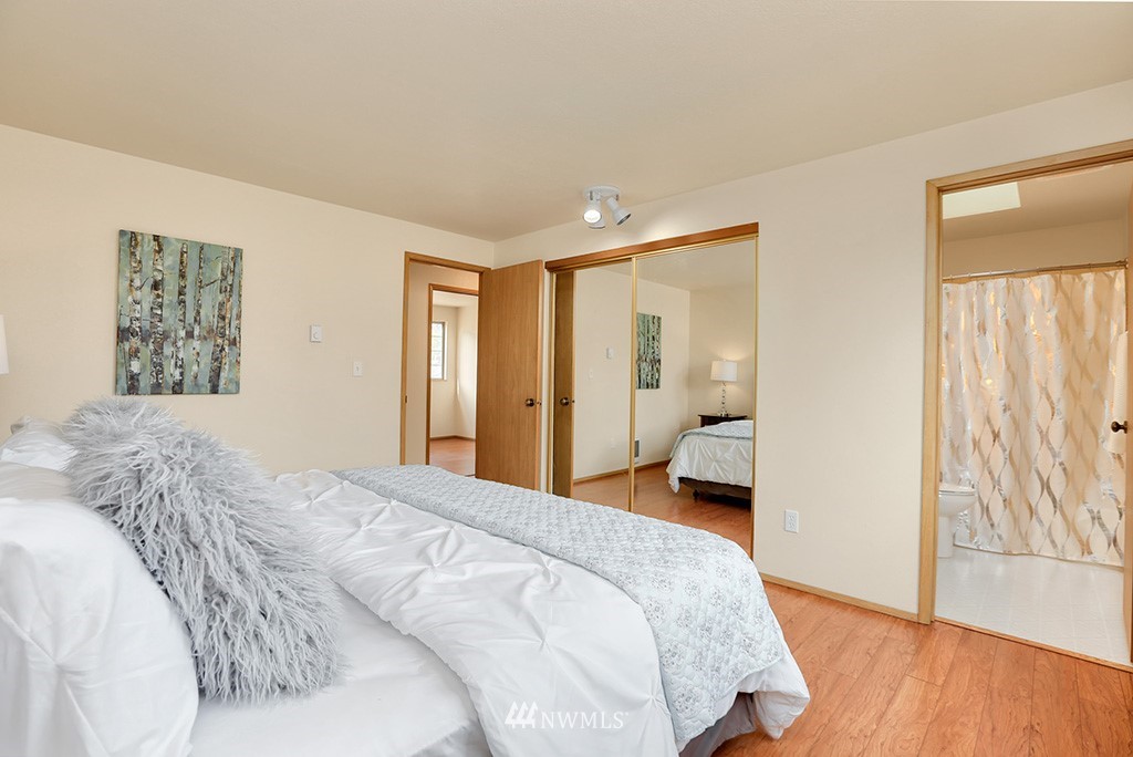2225 186th Place Southeast Bothell, WA 98012 - Photo 12 of 22 Gallery Image 12