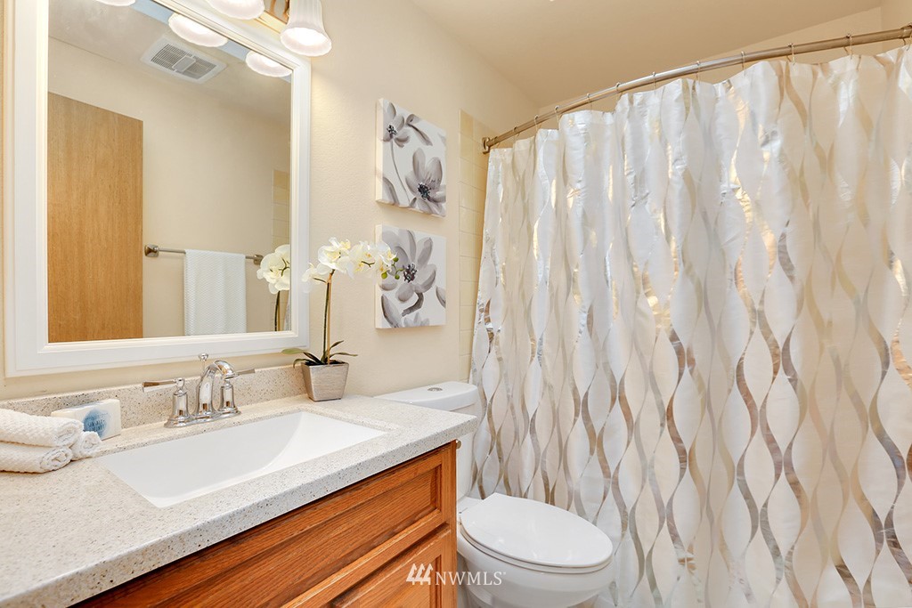2225 186th Place Southeast Bothell, WA 98012 - Photo 13 of 22 Gallery Image 13