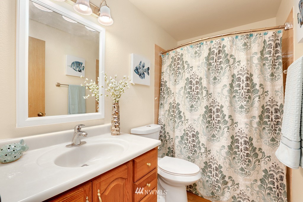 2225 186th Place Southeast Bothell, WA 98012 - Photo 16 of 22 Gallery Image 16
