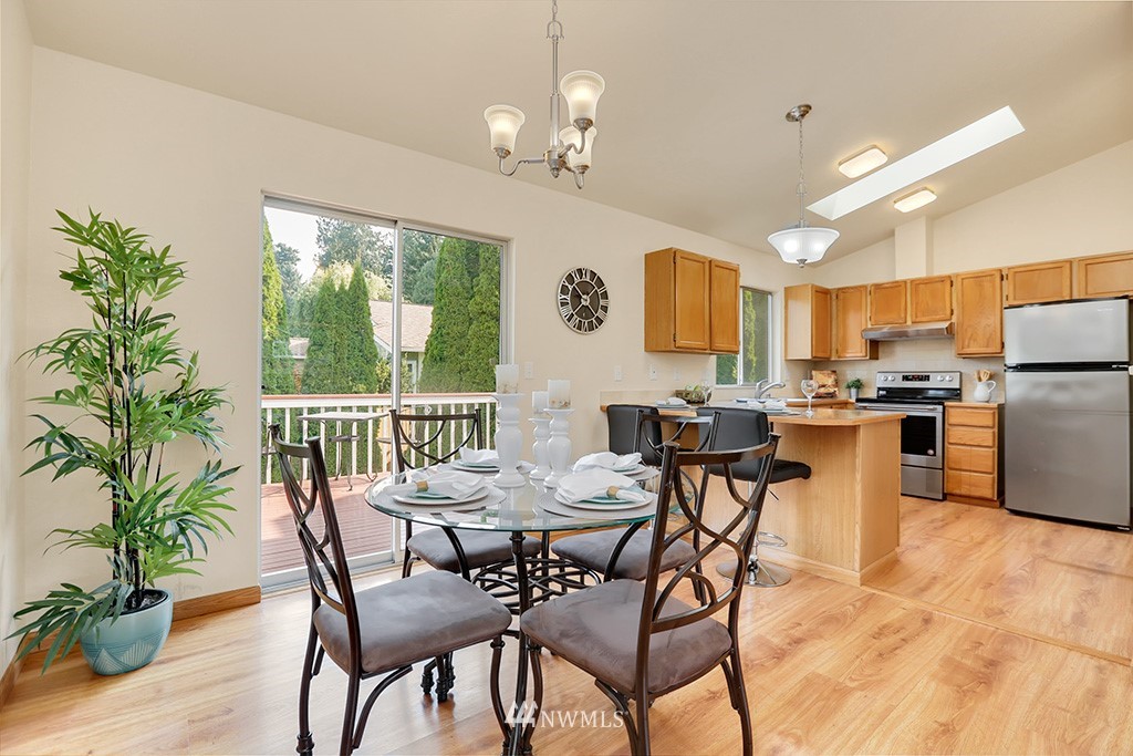 2225 186th Place Southeast Bothell, WA 98012 - Photo 7 of 22 Gallery Image 7