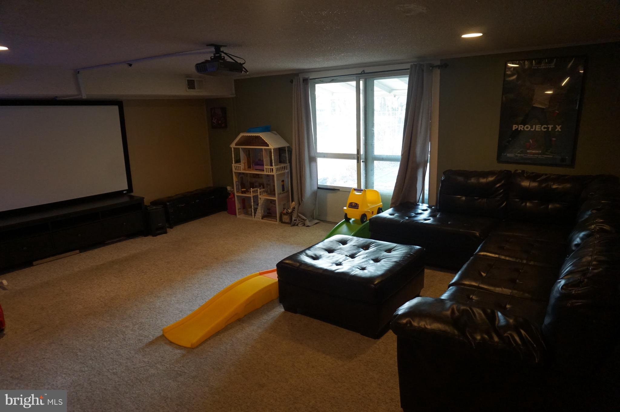 3852 Fairdale Road Philadelphia, PA 19154 - Photo 17 of 25 Finished Basement